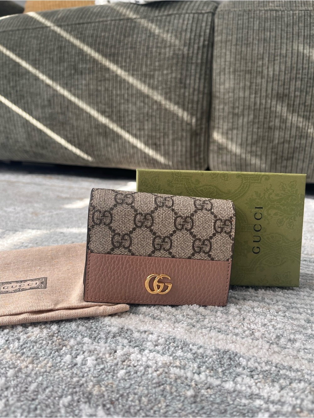 Gucci GG Marmont Bi-Colour Card Case Wallet